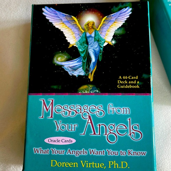 Messages from Your Angels Doreen Virtue Oracle Cards - Picture 1 of 6